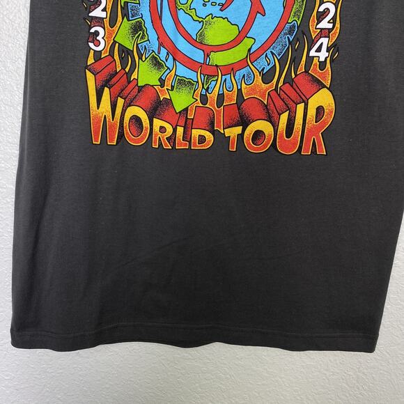 Blink 182 Shirt Womens Medium World Tour 2023 Official Concert Merch Tshirt - Picture 4 of 10